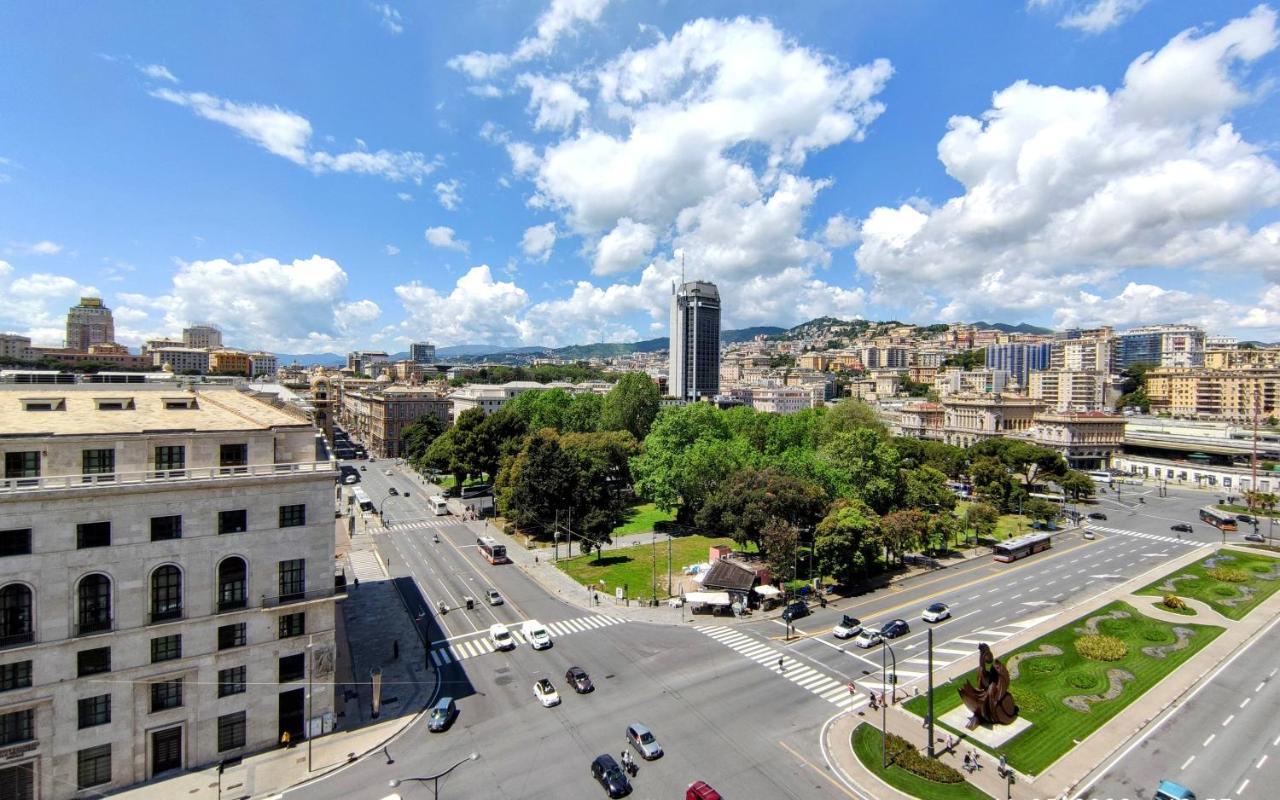 Apartamento Attico Luxury Con Parcheggio E Terrazza Vista Mozzafiato Génova Exterior foto