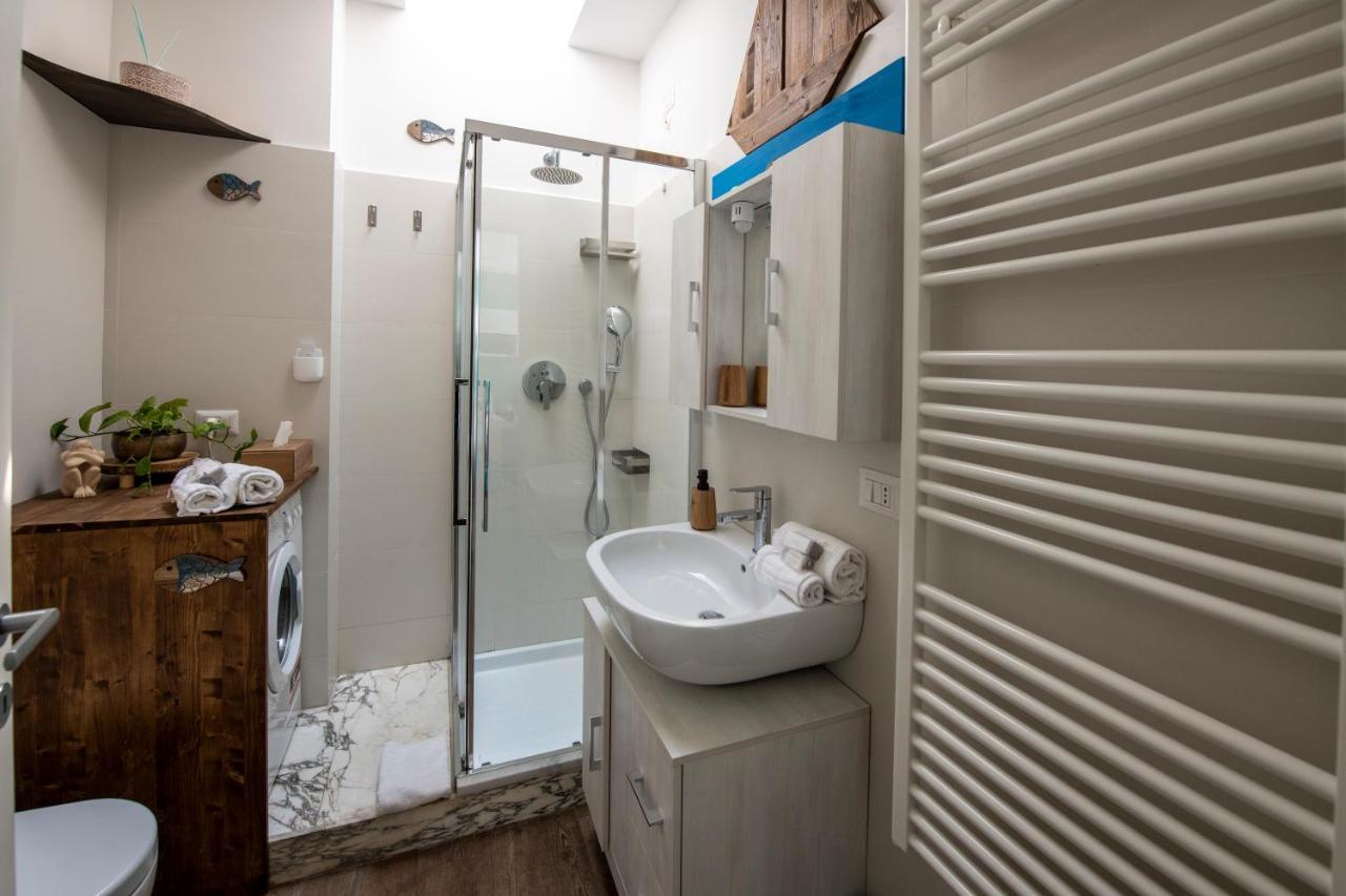 Apartamento Attico Luxury Con Parcheggio E Terrazza Vista Mozzafiato Génova Exterior foto