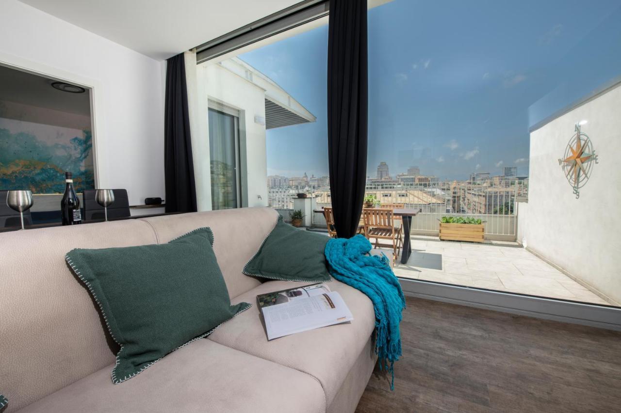 Apartamento Attico Luxury Con Parcheggio E Terrazza Vista Mozzafiato Génova Exterior foto