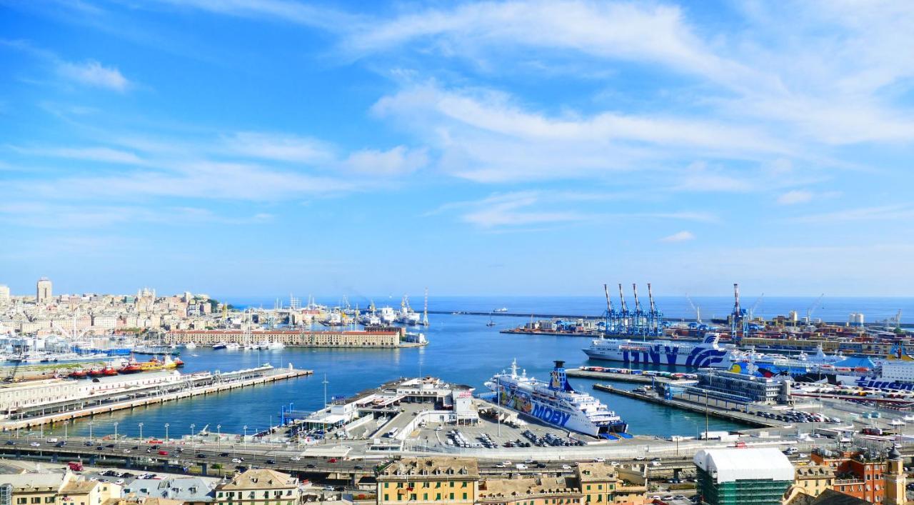 Apartamento Attico Luxury Con Parcheggio E Terrazza Vista Mozzafiato Génova Exterior foto